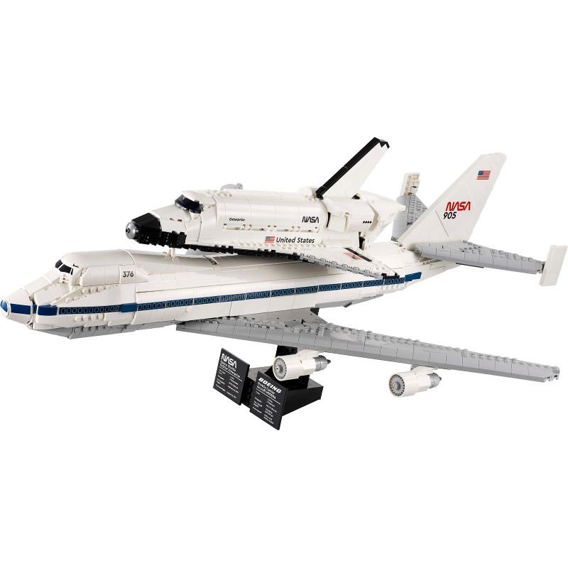 1:lego-10360-shuttle-carrier-aircraft-1.jpg|2:lego-10360-shuttle-carrier-aircraft-2.jpg
