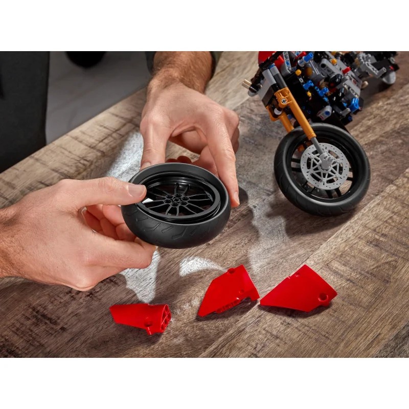 1:lego-42107-ducati-panigale-v4-r-1.jpg|2:lego-42107-ducati-panigale-v4-r-2.jpg|3:lego-42107-ducati-panigale-v4-r-3.jpg|4:lego-42107-ducati-panigale-v4-r-4.jpg|5:lego-42107-ducati-panigale-v4-r-5.jpg|6:lego-42107-ducati-panigale-v4-r-6.jpg|7:lego-42107-du