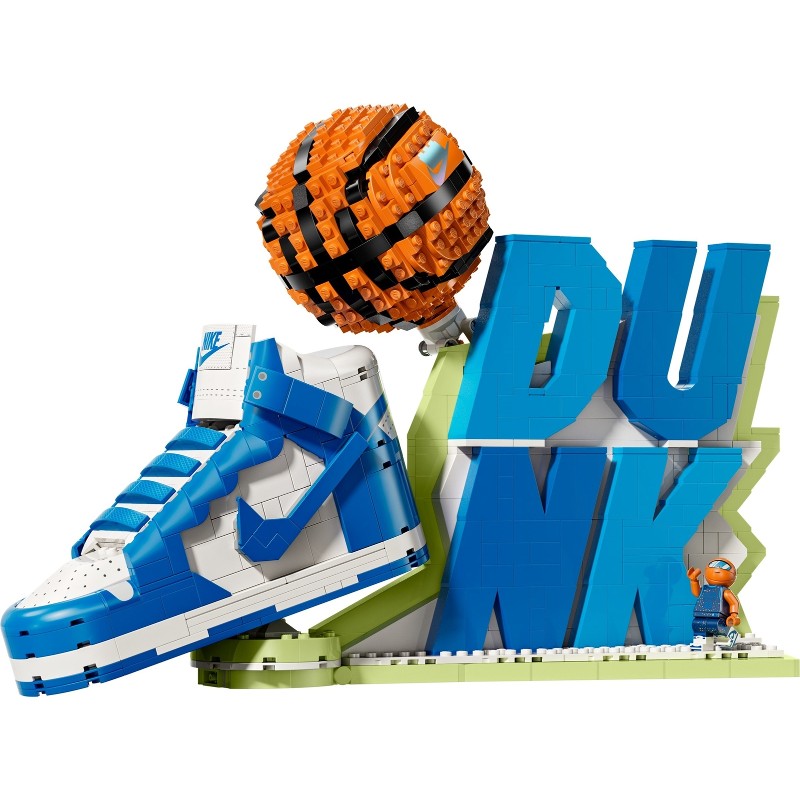 1:lego-43008-nike-dunk-x-set-1.jpg|2:lego-43008-nike-dunk-x-set-2.jpg