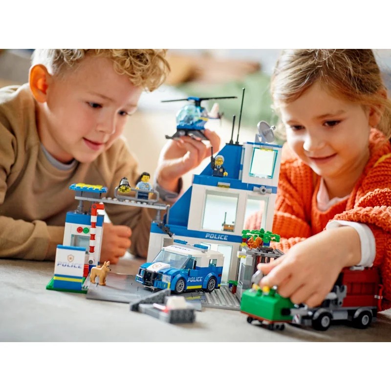 1:lego-60316-comisaria-de-policia-1.jpg|2:lego-60316-comisaria-de-policia-2.jpg|3:lego-60316-comisaria-de-policia-3.jpg|4:lego-60316-comisaria-de-policia-4.jpg|5:lego-60316-comisaria-de-policia-5.jpg|6:lego-60316-comisaria-de-policia-6.jpg|7:lego-60316-co